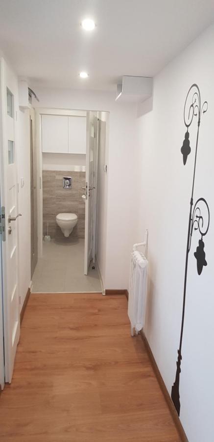 Pokoje Przy Jana Z Kolna Apartment